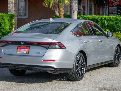 Used 2024 Honda Accord Touring image 9
