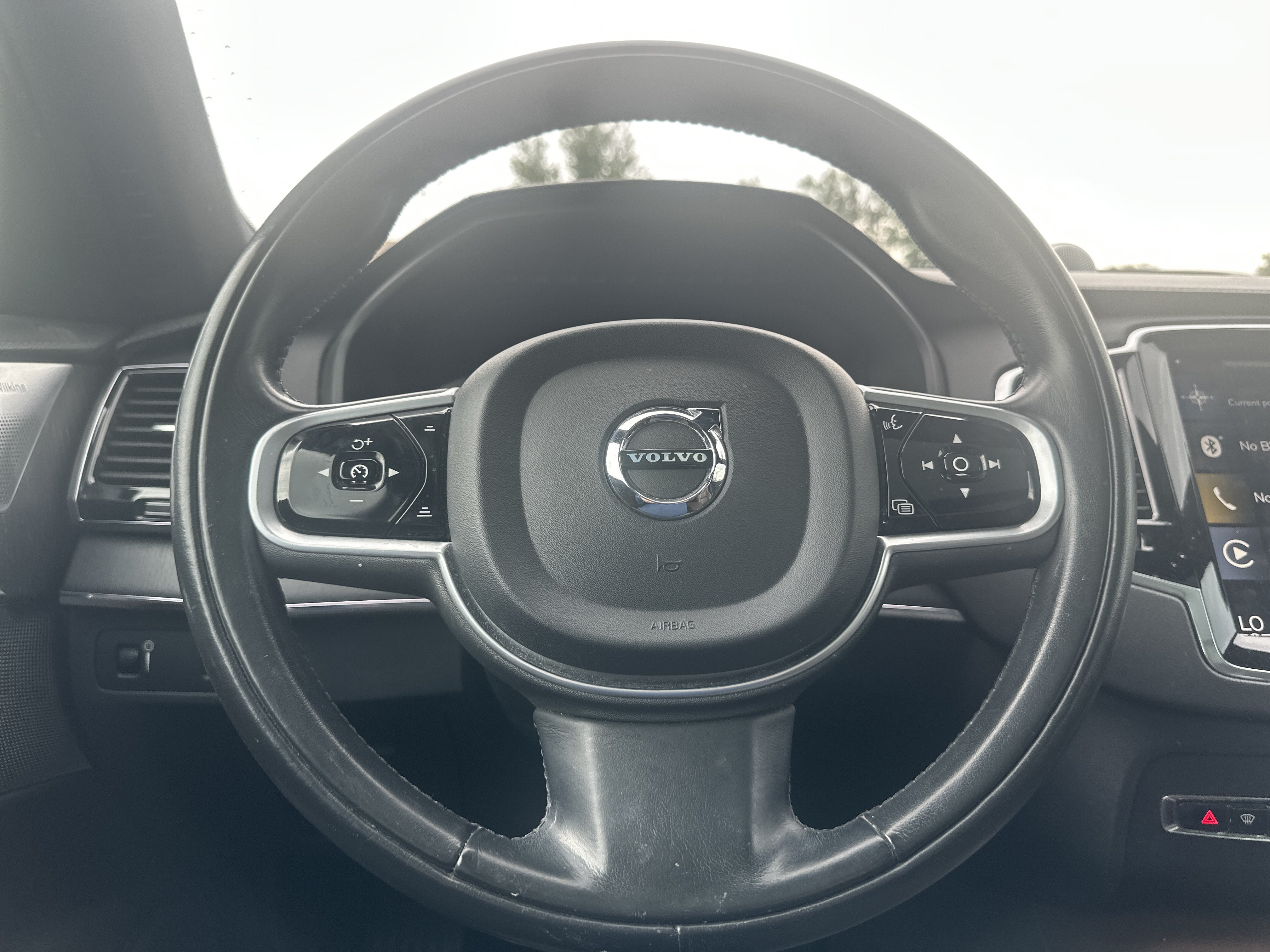Used 2021 Volvo XC90 T6 Inscription w/ Lounge Package AWD/4WD image 19