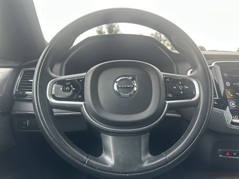 Used 2021 Volvo XC90 T6 Inscription w/ Lounge Package AWD/4WD image 19