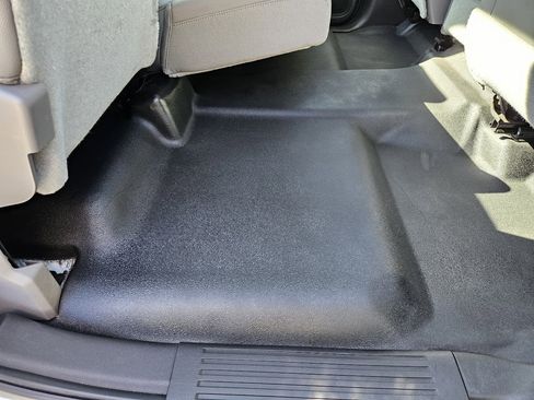 Used 2016 Chevrolet Silverado 3500 W/T image 28