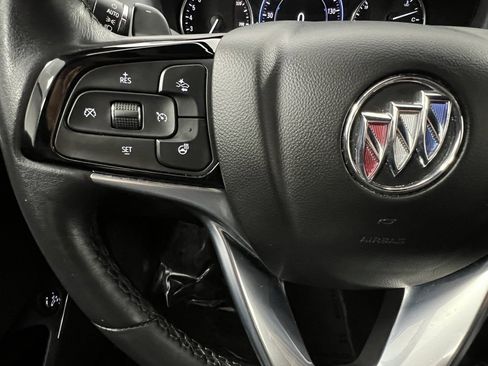 Used 2024 Buick Enclave Premium image 30