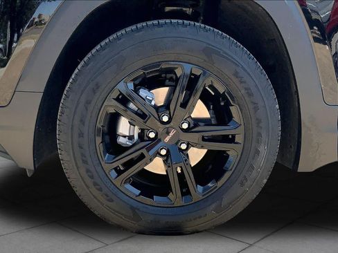 Used 2024 GMC Terrain AT4 w/ Infotainment Package II AWD/4WD image 11