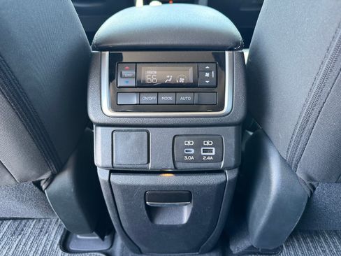 Used 2025 Subaru Ascent Premium AWD/4WD image 19