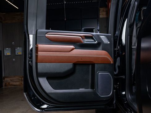 Used 2024 GMC Sierra 2500 Denali Ultimate image 38