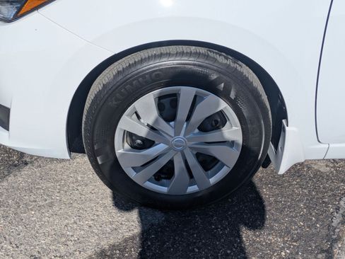 Used 2025 Nissan Versa S w/ Trunk Package FWD image 13