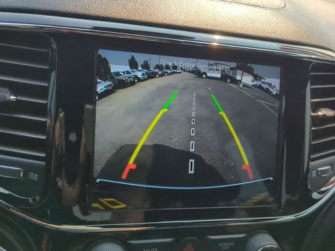 Used 2019 Jeep Grand Cherokee Overland AWD/4WD image 20