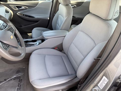 Used 2023 Chevrolet Malibu LT FWD image 14