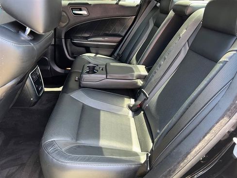 Used 2017 Dodge Charger SXT w/ AWD Plus Group image 25