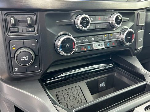 New 2026 Ford F250 Lariat w/ Black Appearance Package AWD/4WD image 42