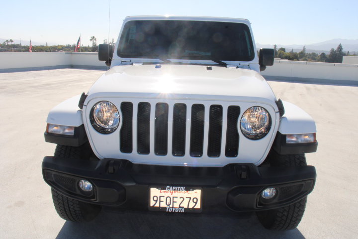 Used 2023 Jeep Wrangler Unlimited Sahara AWD/4WD image 8