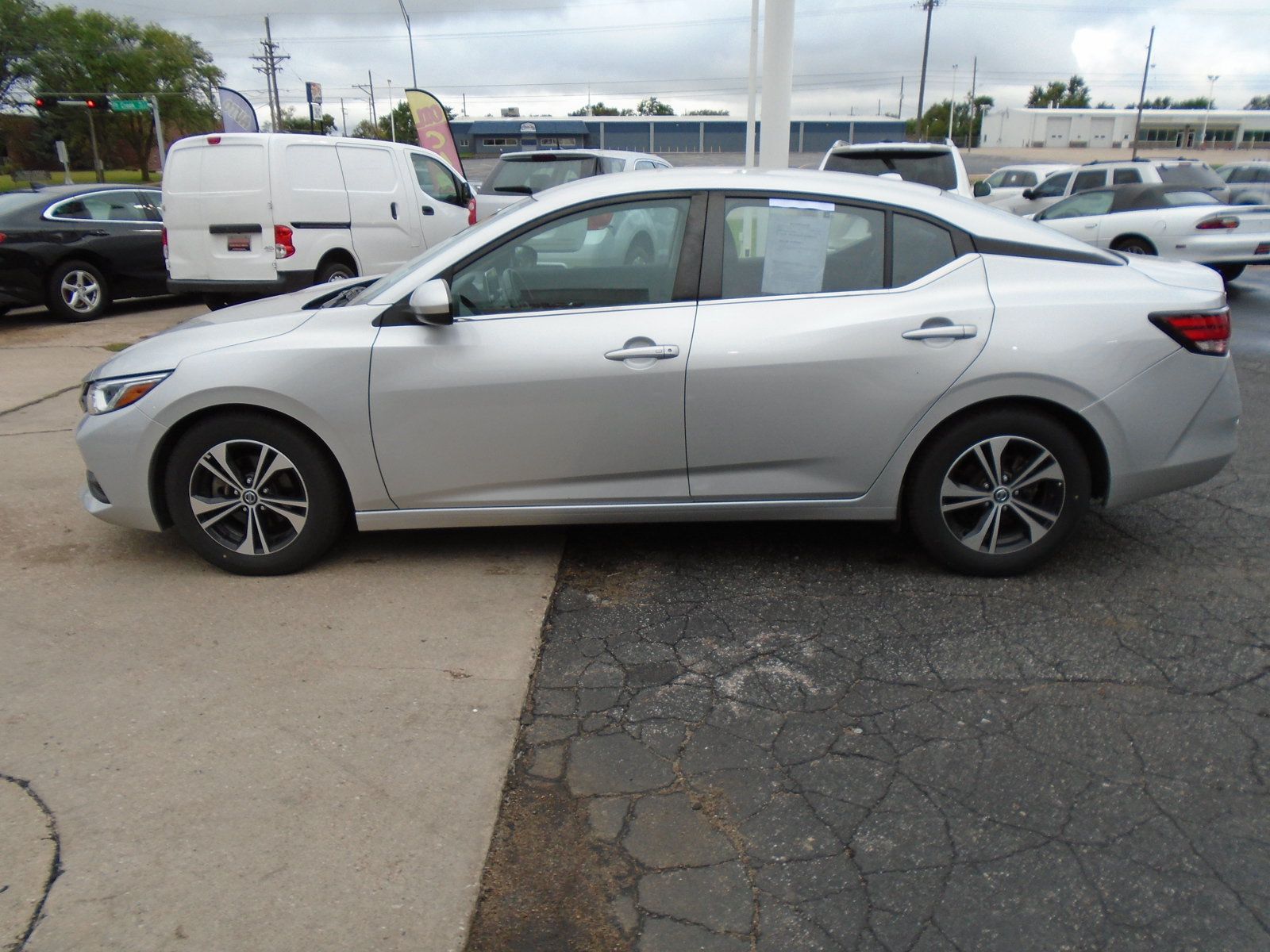 Used 2022 Nissan Sentra SV FWD image 5