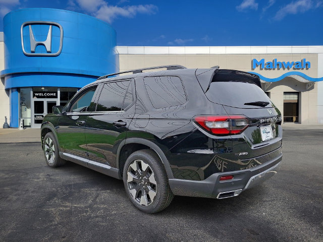 New 2026 Honda Pilot Elite image 4