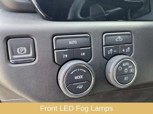 Used 2025 Chevrolet Silverado 1500 RST image 39