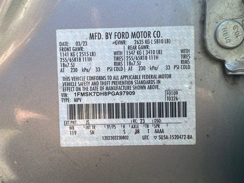 Used 2023 Ford Explorer XLT w/ Equipment Group 202A RWD image 34