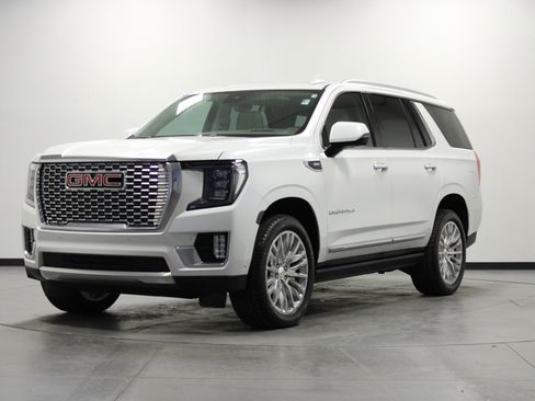 Used 2023 GMC Yukon Denali w/ Denali Reserve Package AWD/4WD image 8