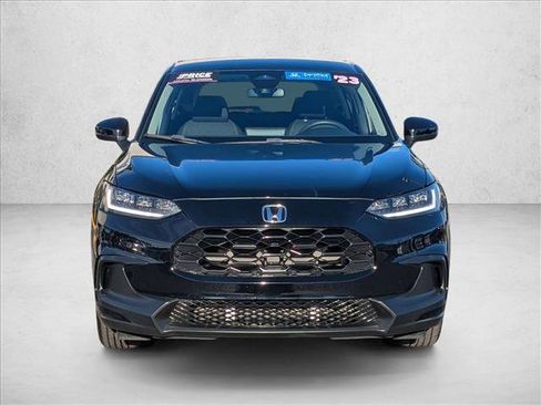 Certified 2023 Honda HR-V LX image 2