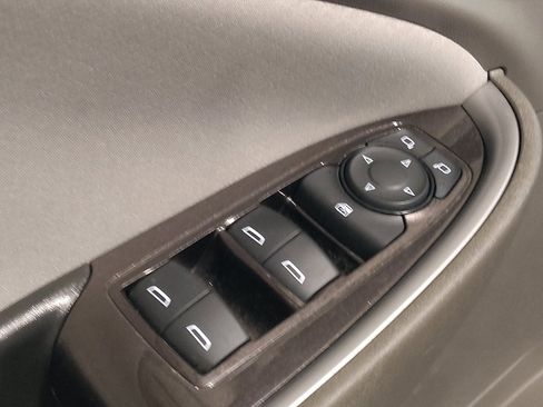 Used 2021 Chevrolet Malibu LS image 27