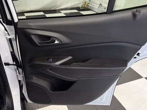 New 2026 Chevrolet Trax LT image 25