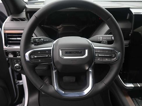 New 2026 GMC Yukon Denali w/ Sun & Power Step Package AWD/4WD image 12