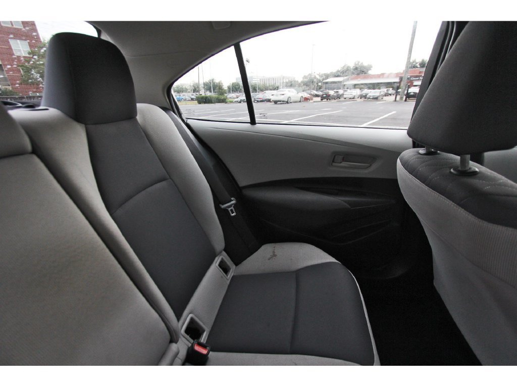 Used 2025 Toyota Corolla LE FWD image 13