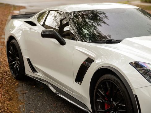 Used 2019 Chevrolet Corvette Z06 image 3