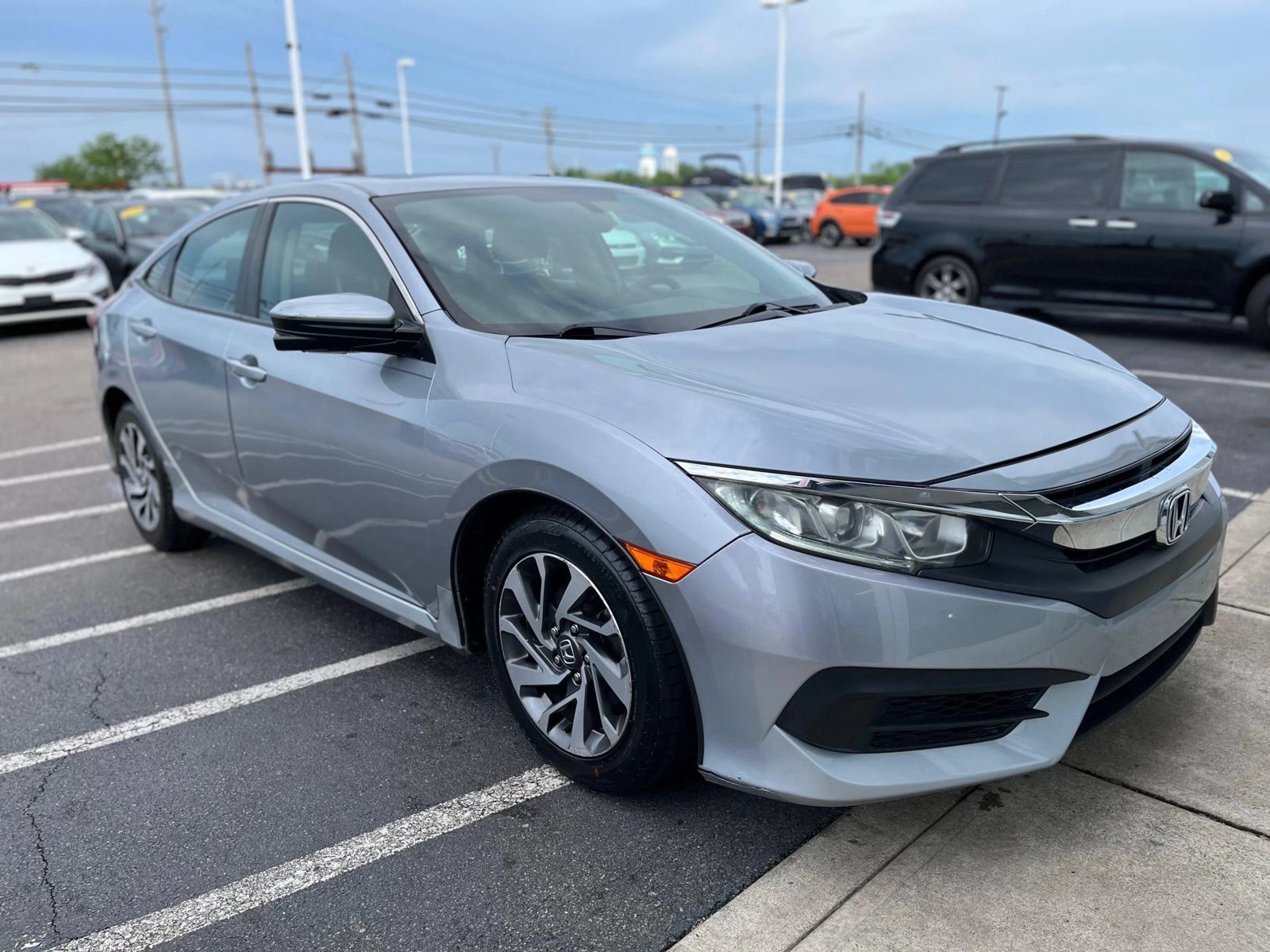 Used 2018 Honda Civic EX image 11