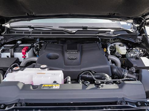 New 2026 Toyota Tundra SR5 image 14