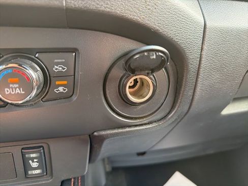 Used 2023 Nissan Frontier PRO-4X w/ Pro-4X Premium Package AWD/4WD image 34