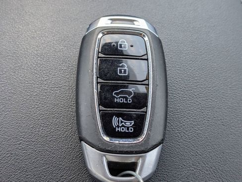 Used 2020 Hyundai Santa Fe SEL w/ Convenience Package image 31