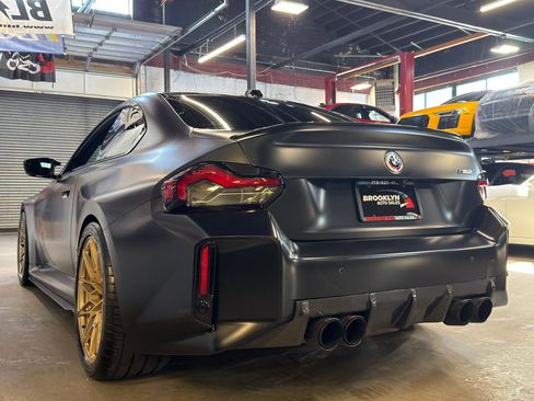 Used 2023 BMW M2 w/ Carbon Package RWD image 9