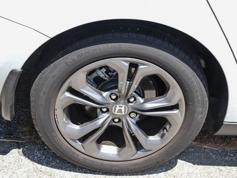 Used 2023 Honda Accord EX image 9
