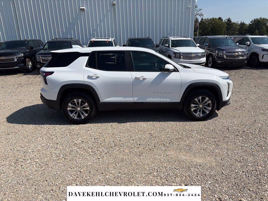 Used 2025 Chevrolet Equinox LT AWD/4WD image 6