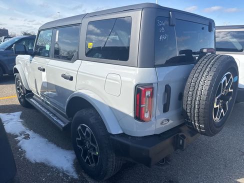 New 2026 Ford Bronco Outer Banks AWD/4WD image 8