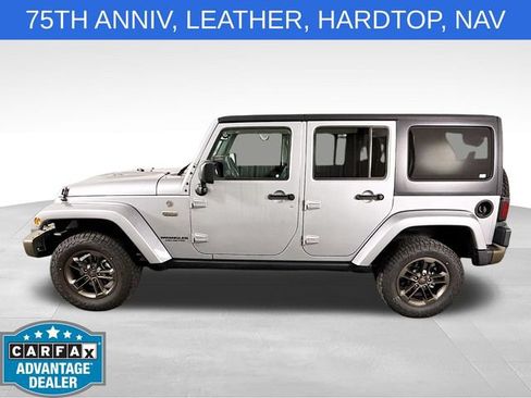 Used 2017 Jeep Wrangler Unlimited Sahara AWD/4WD image 4