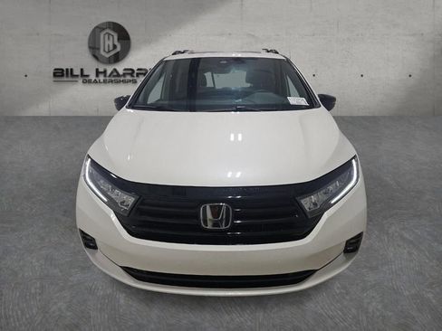 Used 2024 Honda Odyssey Sport image 2