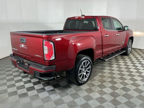 Used 2018 GMC Canyon Denali image 7
