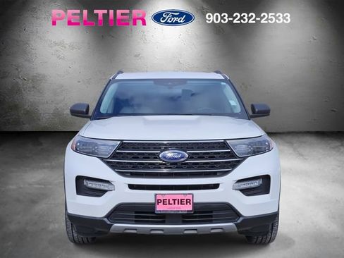 Used 2020 Ford Explorer XLT w/ Equipment Group 202A image 3
