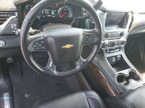 Used 2019 Chevrolet Tahoe LT w/ RST Edition AWD/4WD image 12