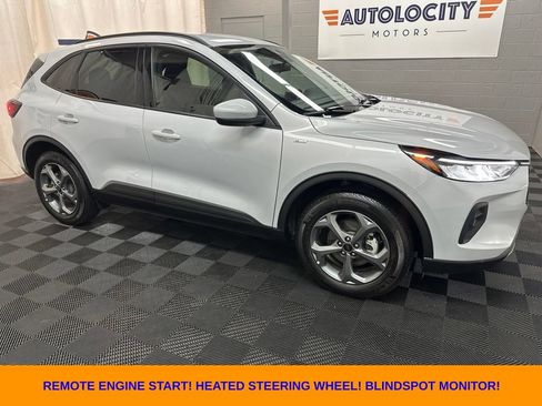 Used 2025 Ford Escape ST-Line Select AWD/4WD image 1
