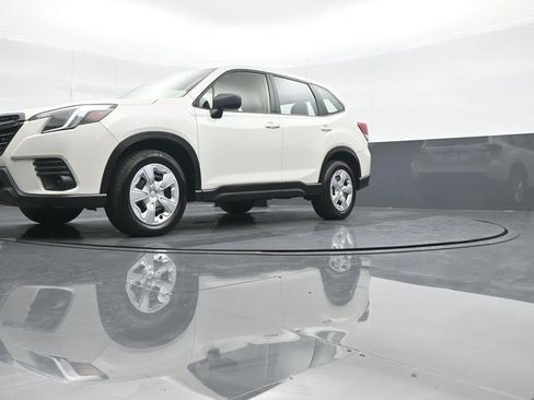 Used 2022 Subaru Forester image 18