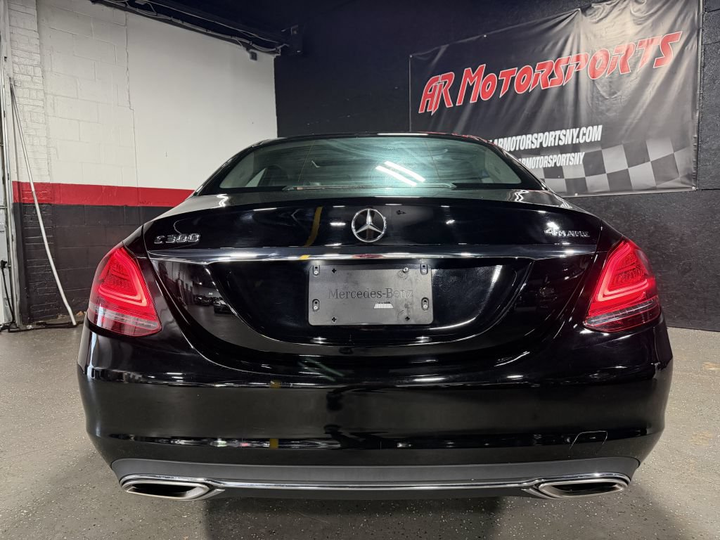 Used 2021 Mercedes-Benz C 300 4MATIC Sedan image 4