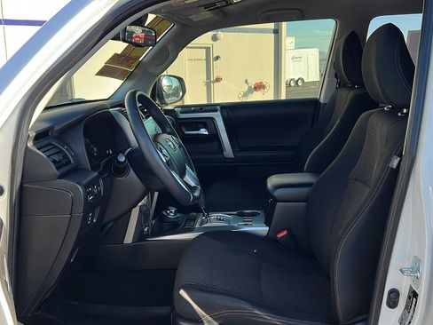 Used 2021 Toyota 4Runner 4WD image 28