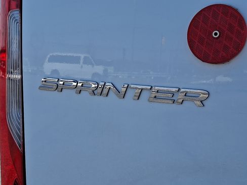 Used 2022 Mercedes-Benz Sprinter 144 Cargo image 28