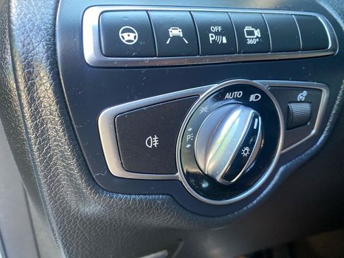Used 2017 Mercedes-Benz GLC 300 4MATIC image 19