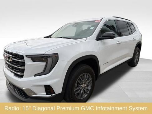 Used 2025 GMC Acadia Elevation image 4