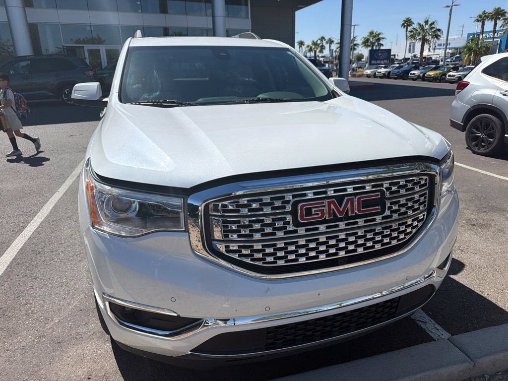 Used 2019 GMC Acadia Denali w/ Technology Package AWD/4WD image 5