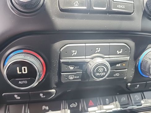 Used 2020 Chevrolet Silverado 2500 LT w/ All Star Edition AWD/4WD image 5