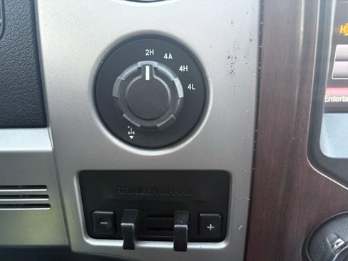 Used 2014 Ford F150 King Ranch w/ King Ranch Luxury Package image 41