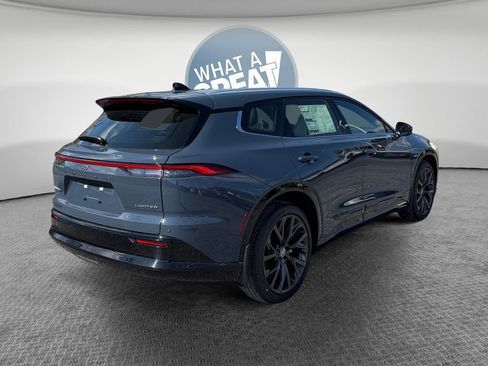 New 2025 Toyota Crown Signia Limited image 3