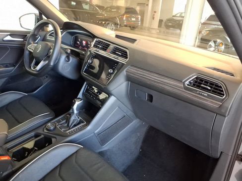 Used 2023 Volkswagen Tiguan SEL R-Line AWD/4WD image 22